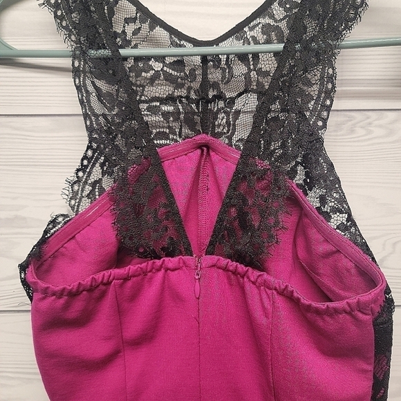 GUESS Stretch Lace Embellished Dress - Picture 3 of 7